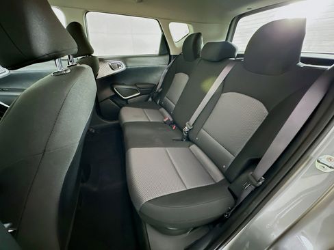 Used 2025 Kia Soul LX w/ LX Technology Package image 26