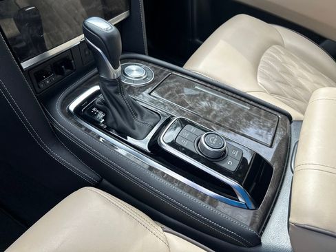 Used 2024 Nissan Armada Platinum w/ Captain's Chairs Package image 22