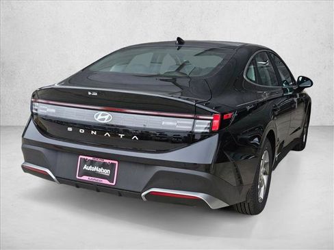 New 2026 Hyundai Sonata SE image 2