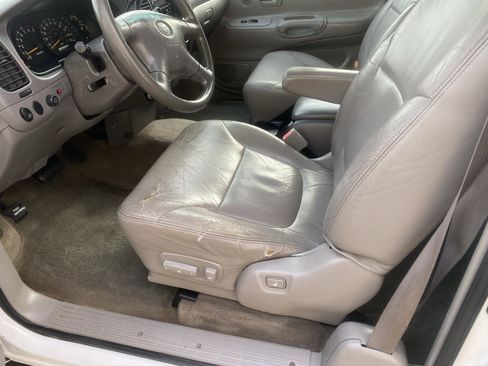 Used 2001 Toyota Tundra Limited image 11