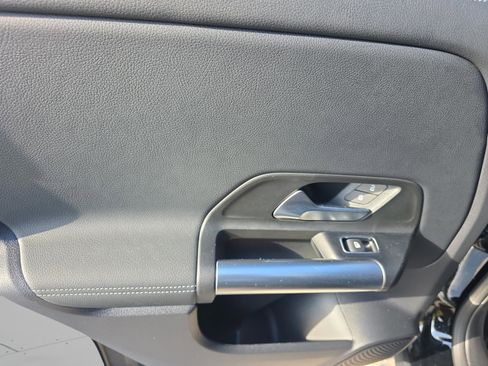 Certified 2025 Mercedes-Benz GLA 250 image 26