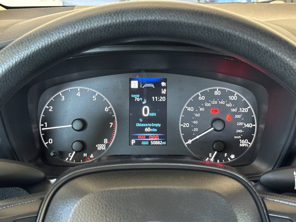 Used 2025 Toyota Corolla LE FWD image 21