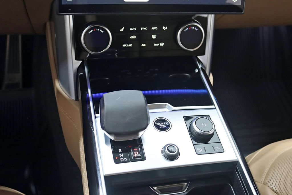 Used 2023 Land Rover Range Rover SE AWD/4WD image 26