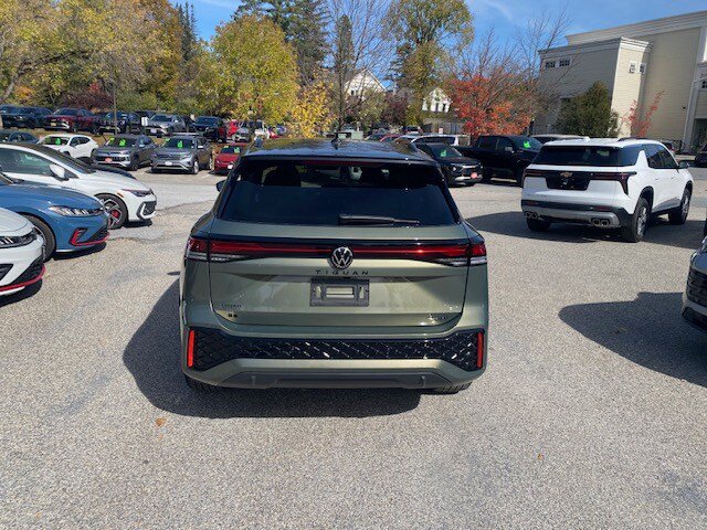 New 2026 Volkswagen Tiguan SE R-Line AWD/4WD image 5