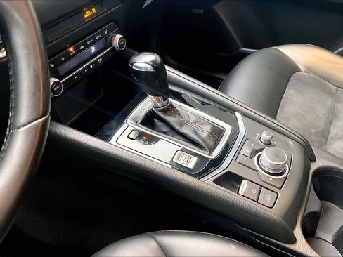 Used 2020 MAZDA CX-5 Touring image 17