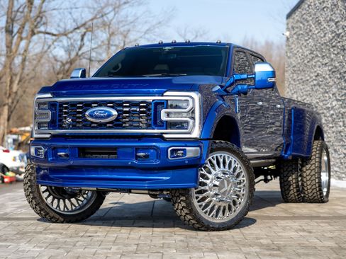 Used 2026 Ford F450 Platinum w/ Platinum Plus Package image 1