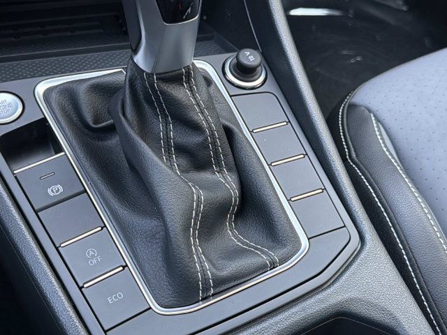 New 2026 Volkswagen Jetta SE FWD image 25