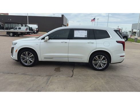 Used 2024 Cadillac XT6 Premium Luxury image 5