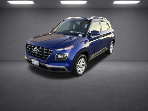 Used 2020 Hyundai Venue SEL FWD image 5