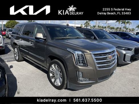 Used 2016 Cadillac Escalade ESV Platinum image 1