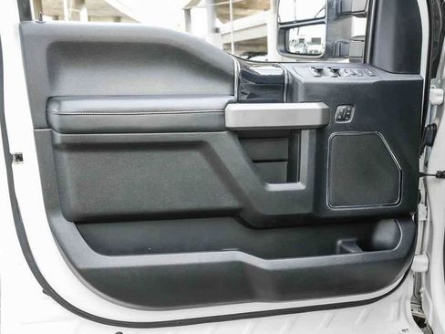 Used 2021 Ford F450 Platinum w/ FX4 Off-Road Package AWD/4WD image 23