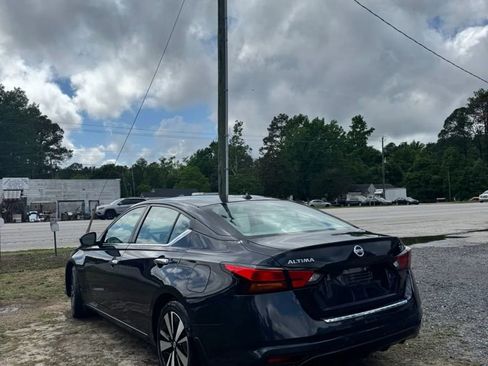 Used 2021 Nissan Altima 2.5 SV FWD image 7