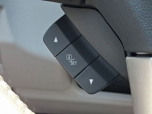 Used 2018 Subaru Forester 2.5i Limited AWD/4WD image 22