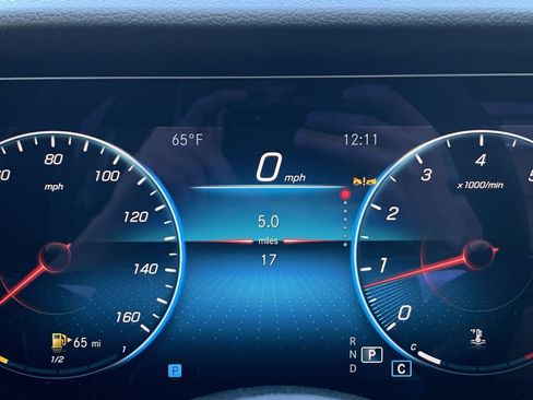 Used 2023 Mercedes-Benz E 350 4MATIC Sedan image 25