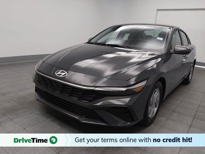Used 2025 Hyundai Elantra SE