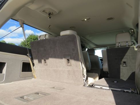 Used 2021 Ford Expedition Max XLT image 15