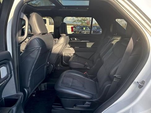 New 2025 Ford Explorer ST image 11
