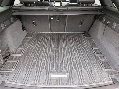 Certified 2026 Land Rover Range Rover Velar S image 6