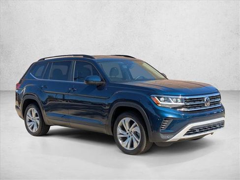 Used 2022 Volkswagen Atlas SE FWD image 3