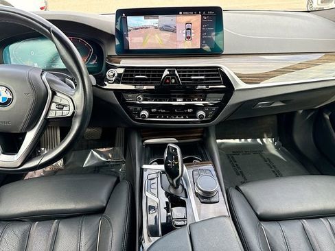 Used 2021 BMW 530i image 19