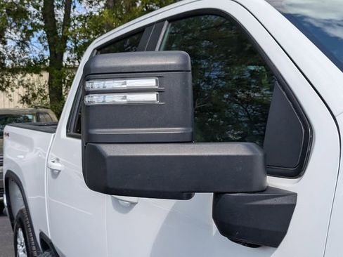 Used 2025 Chevrolet Silverado 2500 LT w/ Convenience Package image 12