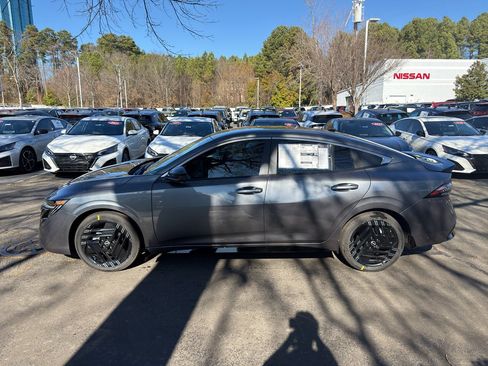 New 2026 Nissan Sentra SR w/ Floor Mat Package image 4