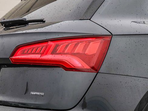 Used 2020 Audi Q5 e Premium Plus w/ Premium Plus Package image 10