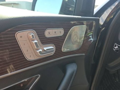 Used 2022 Mercedes-Benz GLS 450 4MATIC image 5