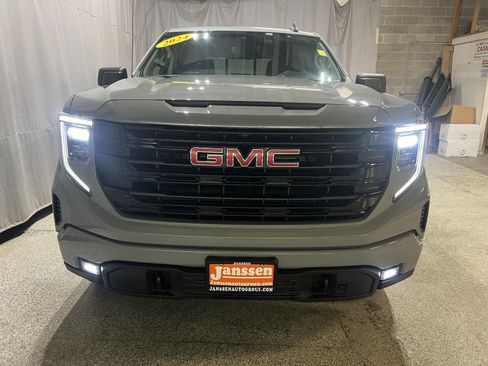 Used 2024 GMC Sierra 1500 Elevation w/ Preferred Package AWD/4WD image 3