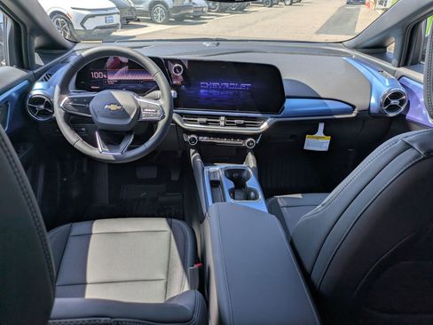 Used 2026 Chevrolet Equinox EV LT image 15