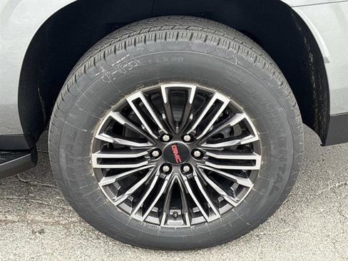 Used 2026 GMC Yukon XL Elevation image 31