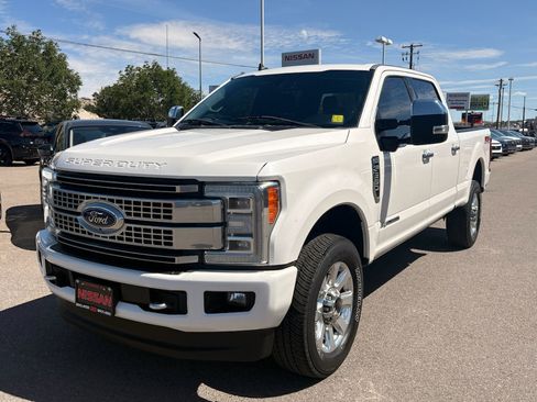 Used 2019 Ford F350 Platinum w/ Platinum Ultimate Package AWD/4WD image 1