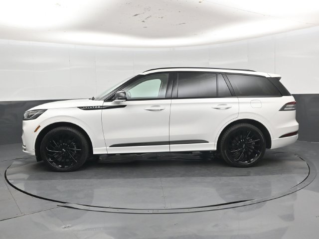 Used 2025 Lincoln Aviator Reserve w/ Equipment Group 201A AWD/4WD image 38