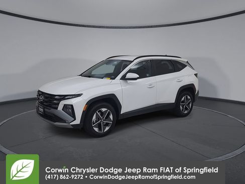 Used 2025 Hyundai Tucson SEL AWD/4WD image 7