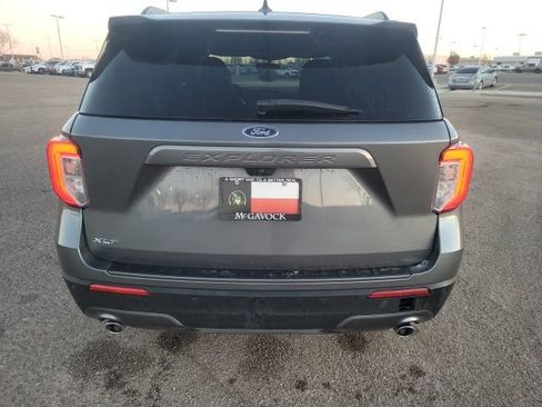 Used 2023 Ford Explorer XLT w/ Equipment Group 202A image 7