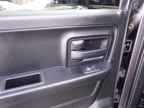 Used 2018 RAM 1500 Express w/ Express Value Package image 20