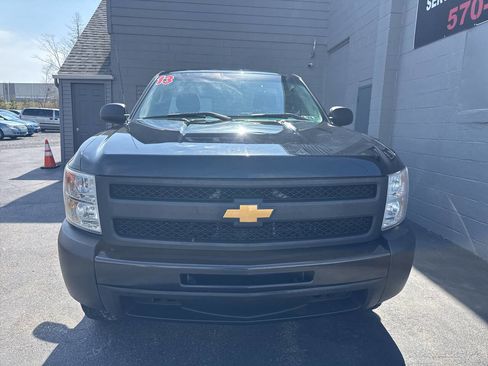 Used 2013 Chevrolet Silverado 1500 W/T image 2