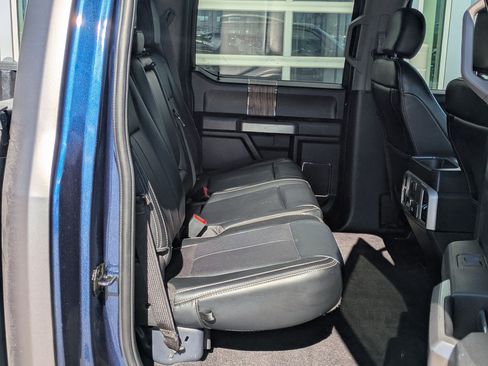 Used 2019 Ford F150 Lariat w/ Equipment Group 502A Luxury AWD/4WD image 30