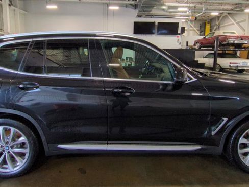 Used 2018 BMW X3 xDrive30i w/ Convenience Package AWD/4WD image 3