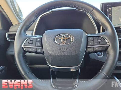 Used 2021 Toyota Highlander Platinum AWD/4WD image 15