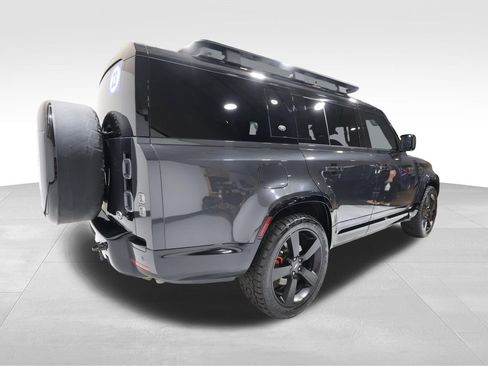 Used 2023 Land Rover Defender 130 X image 4