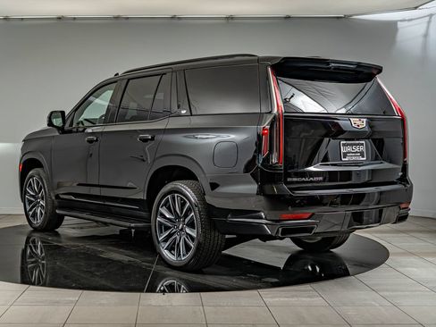 Used 2024 Cadillac Escalade Sport Platinum w/ Heavy-Duty Trailer Package AWD/4WD image 7