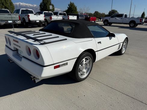 Used 1990 Chevrolet Corvette Convertible image 3