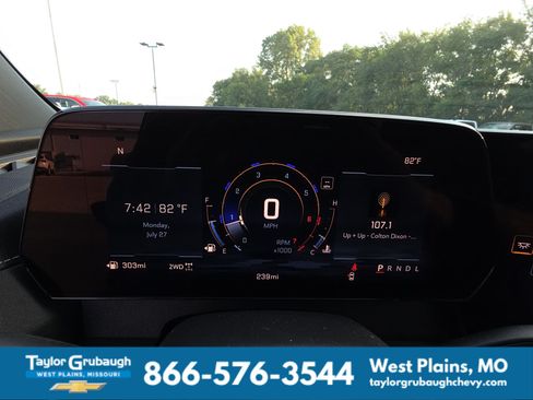 New 2026 Chevrolet Traverse LT w/ Midnight/Sport Edition AWD/4WD image 17