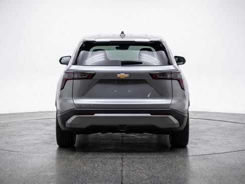 Used 2025 Chevrolet Equinox LT FWD image 7