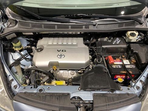 Used 2009 Toyota Sienna FWD image 29