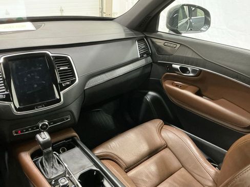 Used 2022 Volvo XC90 T6 Inscription w/ Advanced Package image 30