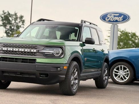 Used 2024 Ford Bronco Sport Badlands w/ Premium Package AWD/4WD image 37