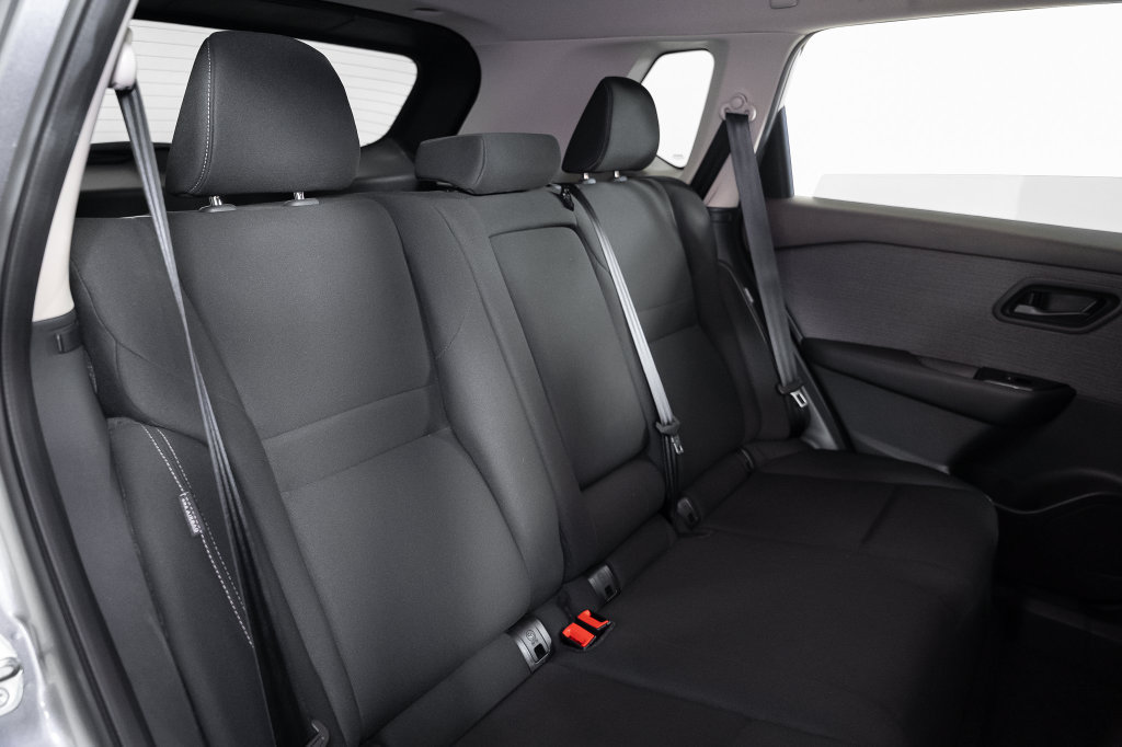 Used 2023 Nissan Rogue S FWD image 21