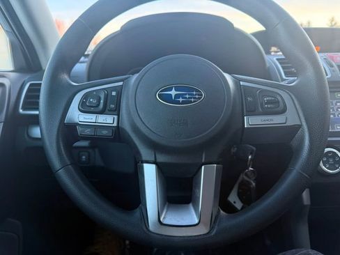 Used 2018 Subaru Forester 2.5i w/ Alloy Wheel Package image 8